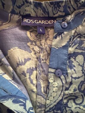 Ro's Garden Women's  Blue pendulum top